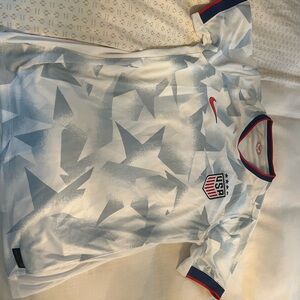 Nike USA Soccer Jersey - White and Blue, large Men’s
